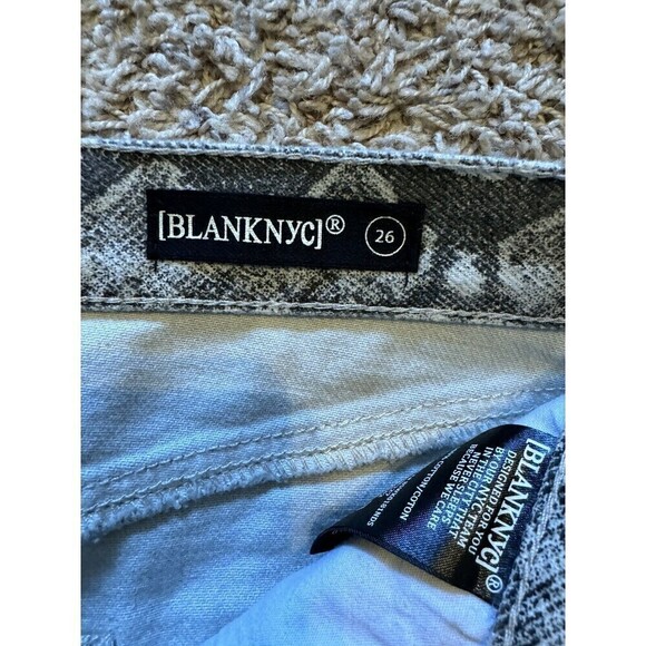 BlankNYC Snake Print Skirt Black Gray Mini Cotton Women’s Size 26 Pockets - Picture 4 of 8